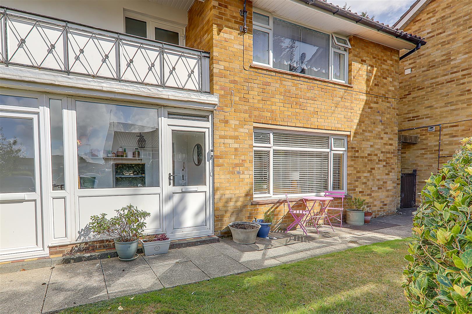 Flat - Purpose Built | Chatsmore Crescent, Goring-By-Sea, Worthing | For Sale